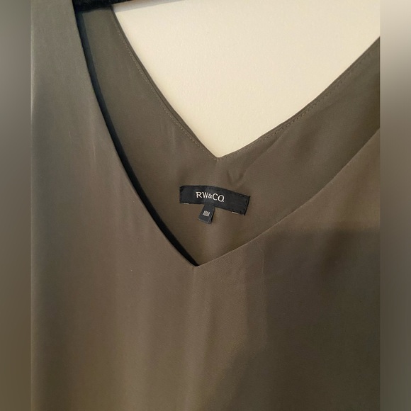 RW & Co. Silky Tank size M - Picture 2 of 6